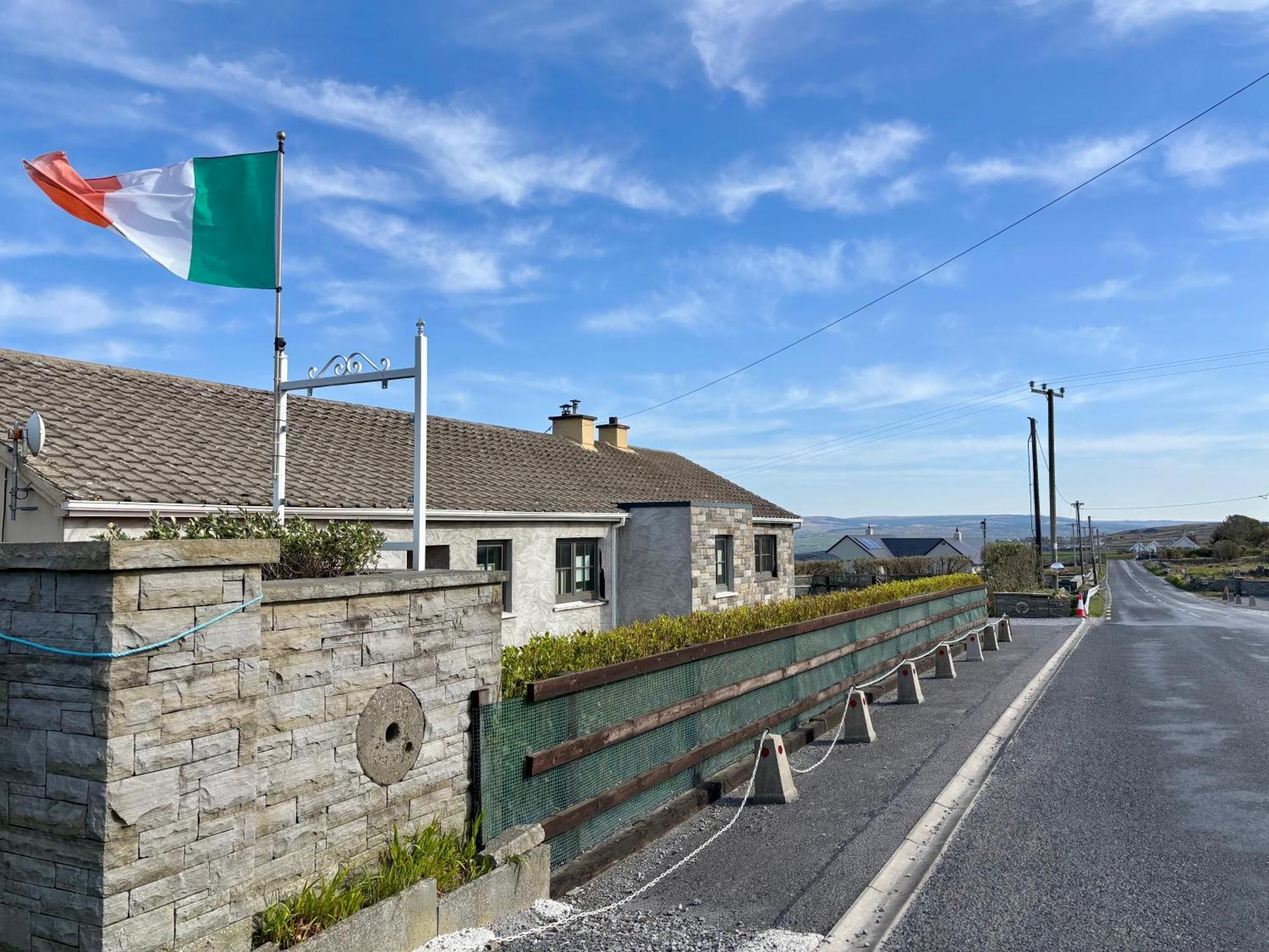 Ocean View Guestrooms Doolin Eksteriør billede